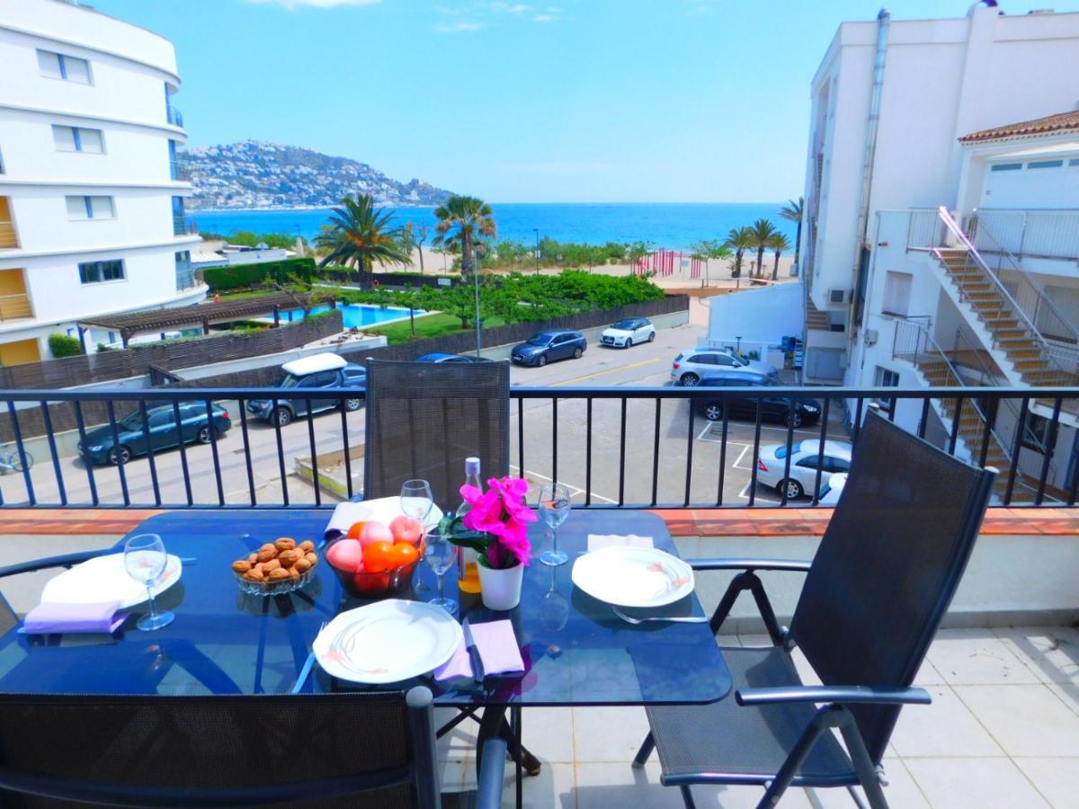 Apartment Gmid Immo A-223 Moli De Vent Atico Roses